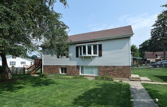 Building Photo - 26415 W Ingleside Shr Rd