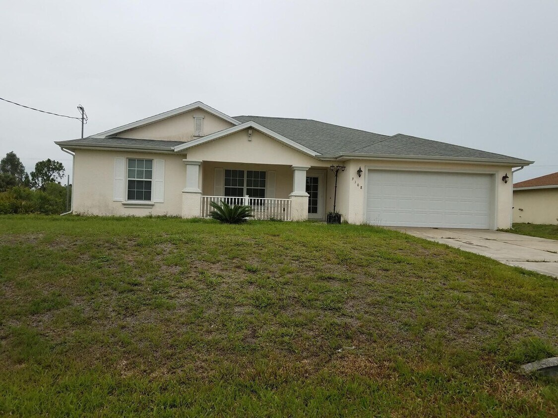 Foto principal - 3108 58th St W