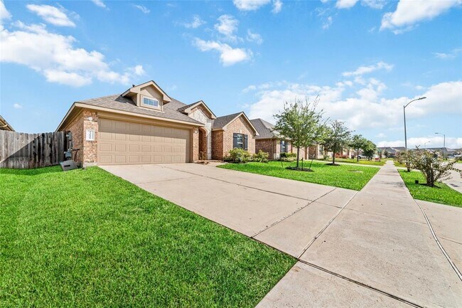Building Photo - 23818 Piedmont Forest Dr