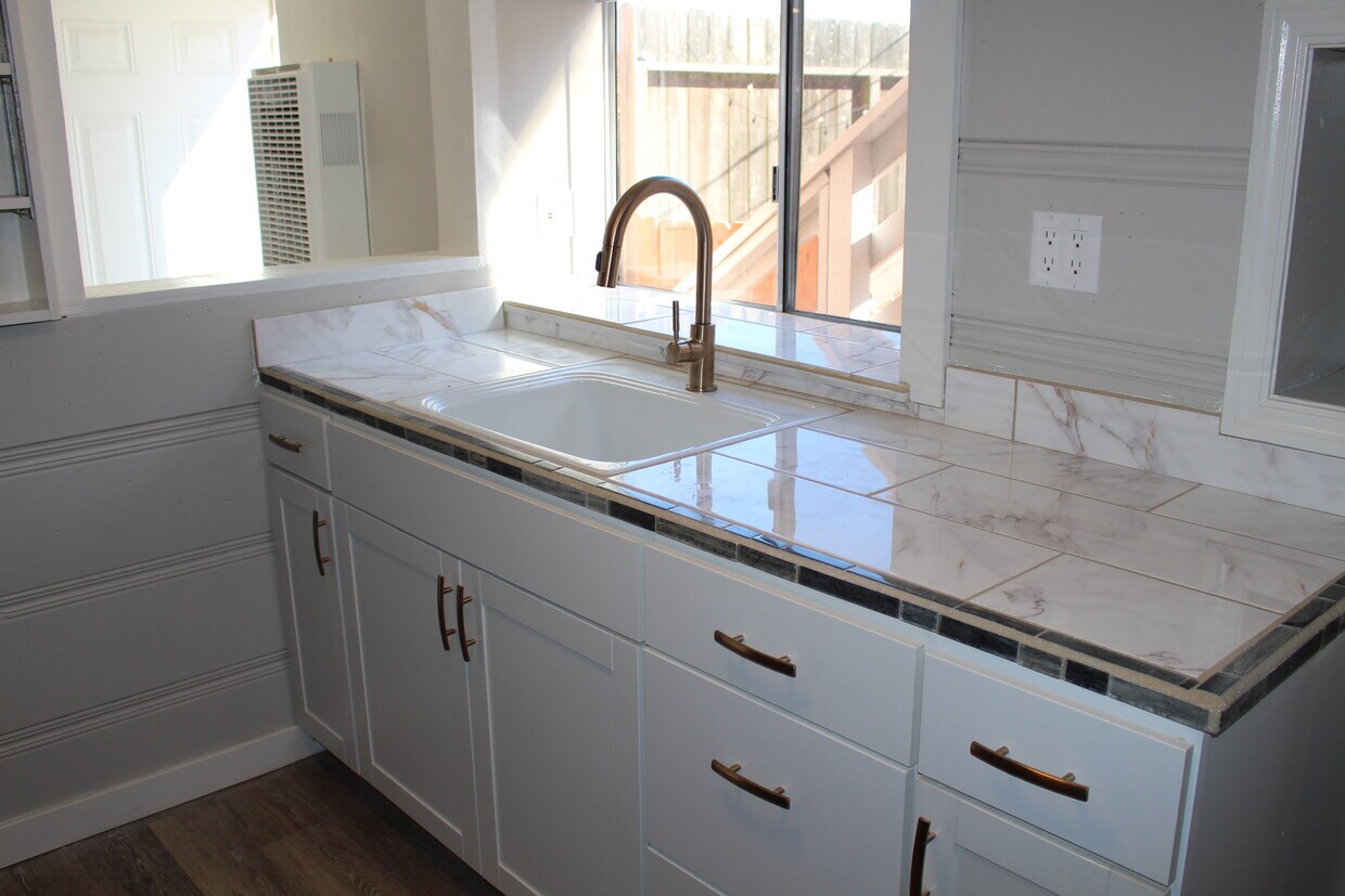 Kitchen Faucet - 209 Acadia St