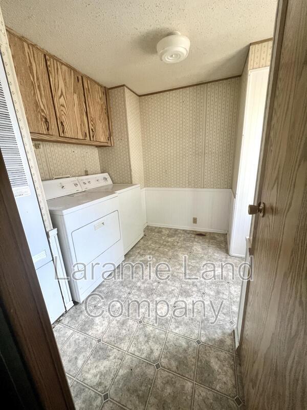 Building Photo - 954 N McCue #38