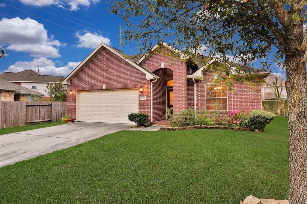 Foto principal - 3630 Avalon Spring Ln