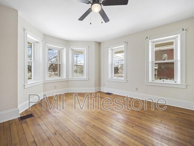 Building Photo - 1001 Pope Ave