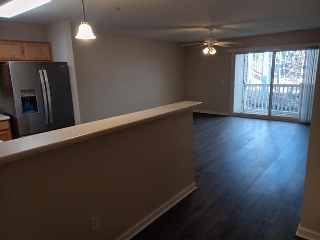 Building Photo - 2900 Trailwood Pines Ln