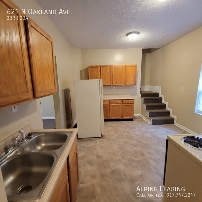 Building Photo - Near East 3BR/2BA Home w/Garage & Central ...