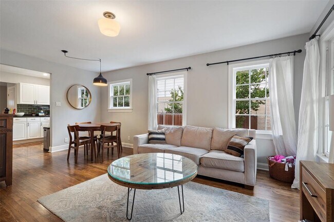 Building Photo - 5514 Avenue G