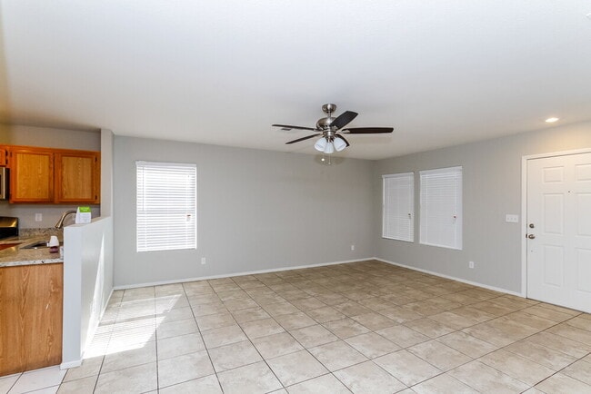 Building Photo - 1024 Sky Forest Dr