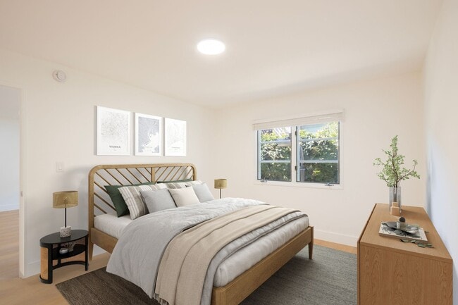 Building Photo - 1134 26th St - Parkview Santa Monica