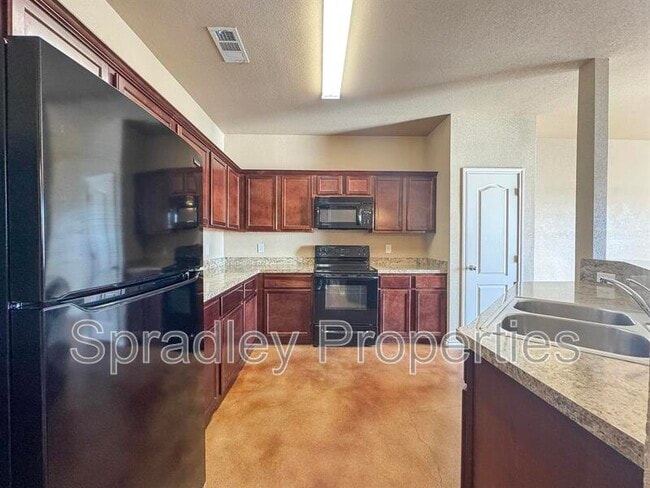 Building Photo - 4606 Teesh Dr