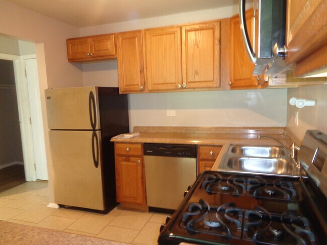 Foto del edificio - 16W585 Mockingbird Ln