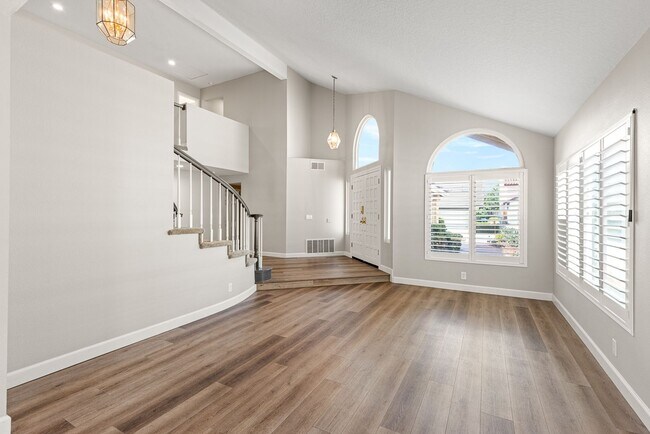 Building Photo - Beautiful 5Br / 3Ba Home In Carmel Valley!! Call to schedule a showing! 3D Tour Available!