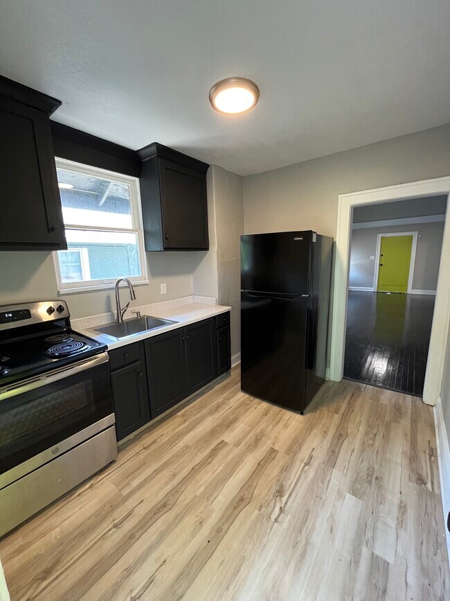 Foto del edificio - 5533 Garfield Ave