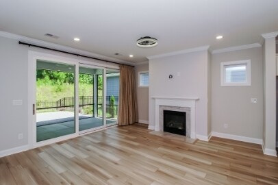 Foto del edificio - 5485 Caneel Ln