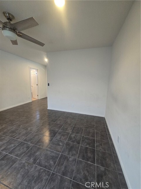 Foto del edificio - 4428 Stansbury Ave