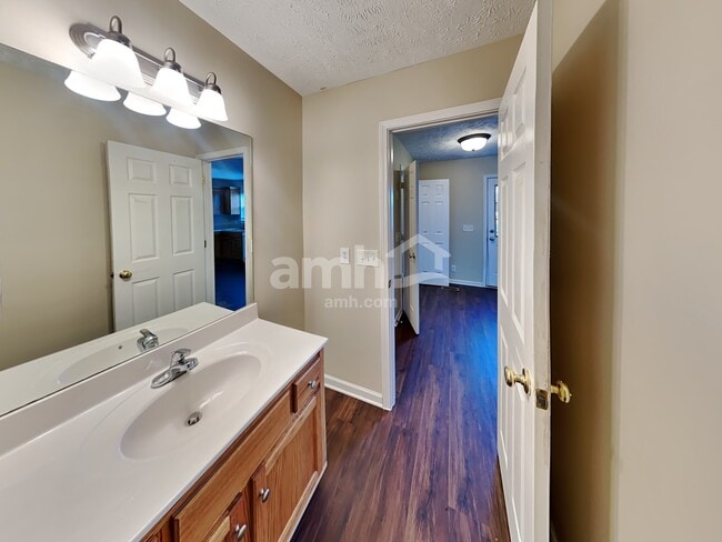 Building Photo - 1525 John Galt Dr