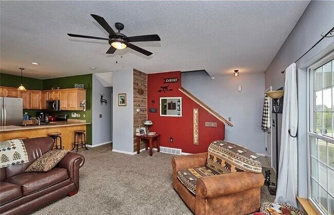 Building Photo - 3015 SW White Birch Dr