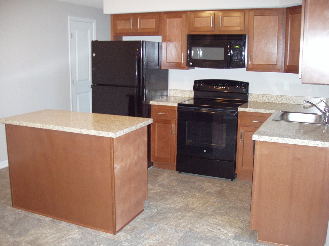Kitchen - 775 Barnes Rd