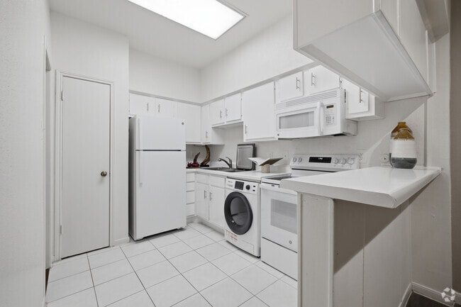 Interior Photo - Woodlake on the Bayou Apartments
