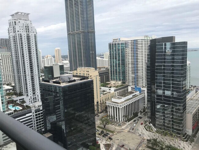 Foto del edificio - 1300 S Miami Ave