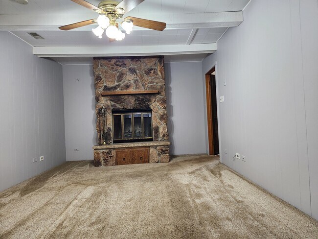 Building Photo - 7713 Brookhaven Ave