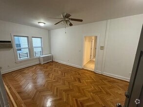 Building Photo - 2817 Zulette Ave