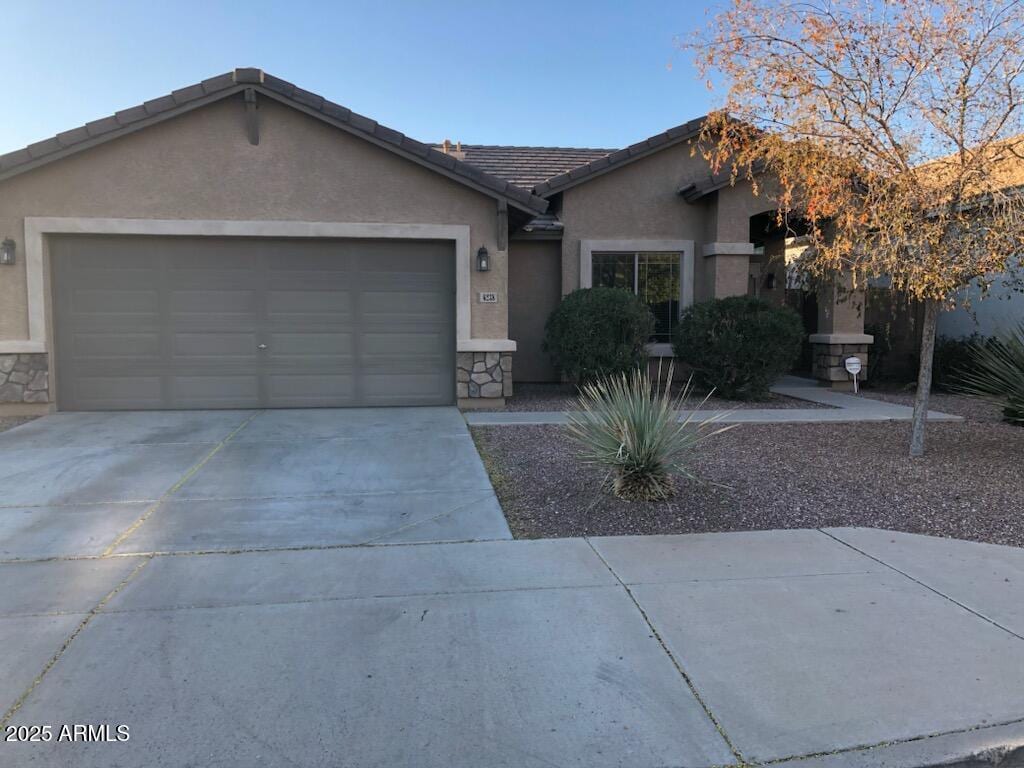 Foto principal - 6238 S Cottonfields Ln