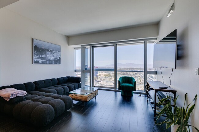 Foto del edificio - Luxury Furnished 2 Bed, 2 Bath Residence at The Martin with Strip & Mountain Views