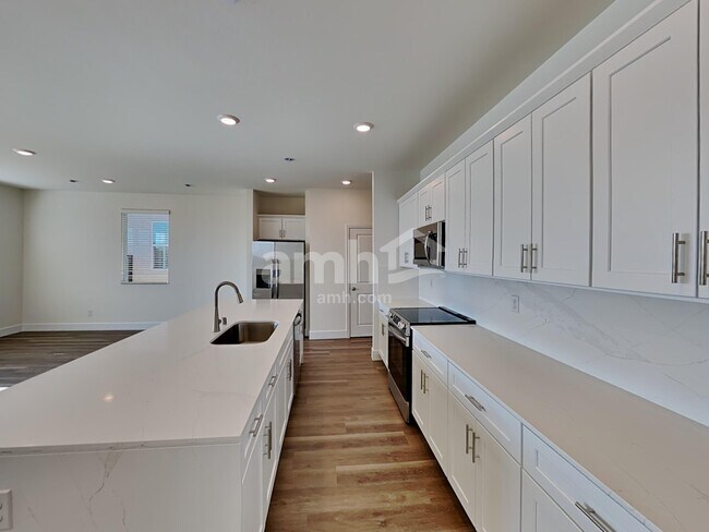 Foto del edificio - 10172 Mountain Crest St