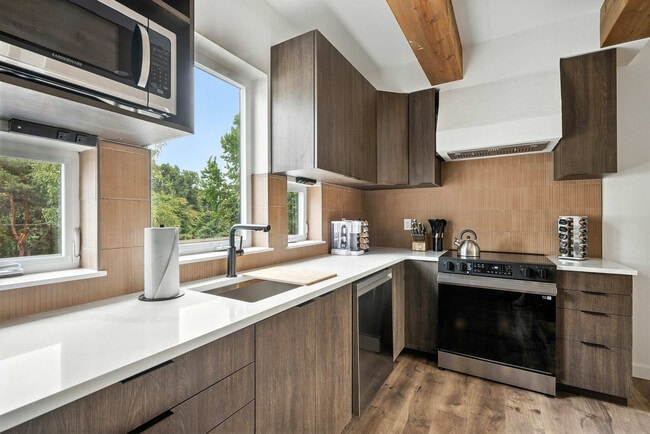 Foto del edificio - 925 NE 23rd Ave