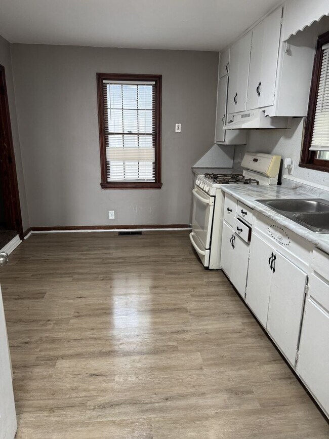 Foto del edificio - 2163 S Delaware St