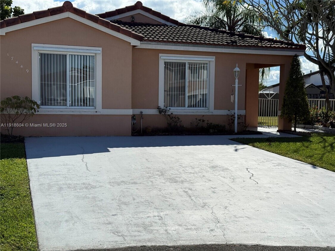 Foto principal - 17449 SW 143rd Pl