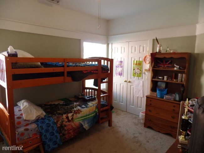 Foto del edificio - 2 br, 2 bath House - 4 Leacy  Bridge