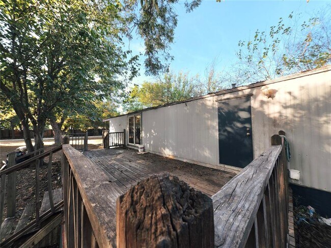 Building Photo - 1504 Citation Cir