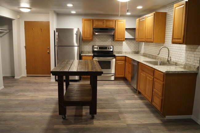 201 Barrow St Unit 207 Anchorage Ak 99501 Apartment For Rent In Primary Photo 201 Barrow St