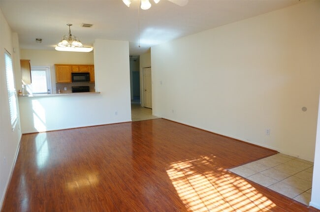 Building Photo - 2514 Hawks Rd
