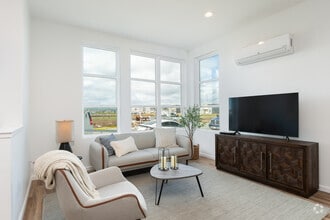 Interior Photo - Villages of Patterson