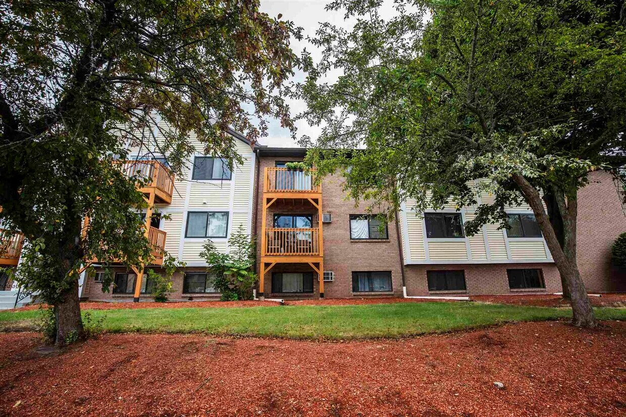 6 Lancelot Ct Unit Lancelot 623, Salem, NH 03079 Condo for Rent in Salem, NH