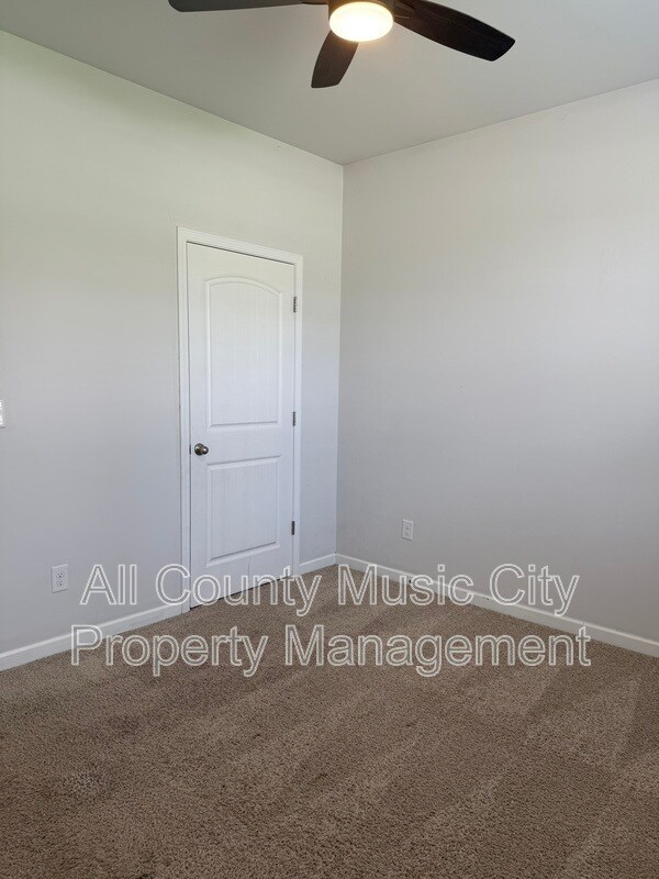 Foto del edificio - 337 Tessa Grace Wy