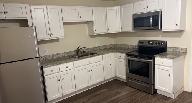 Building Photo - 5 Sidbrook Ct