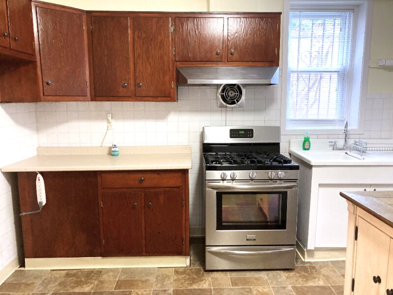 Primary Photo - 912 33rd Rd