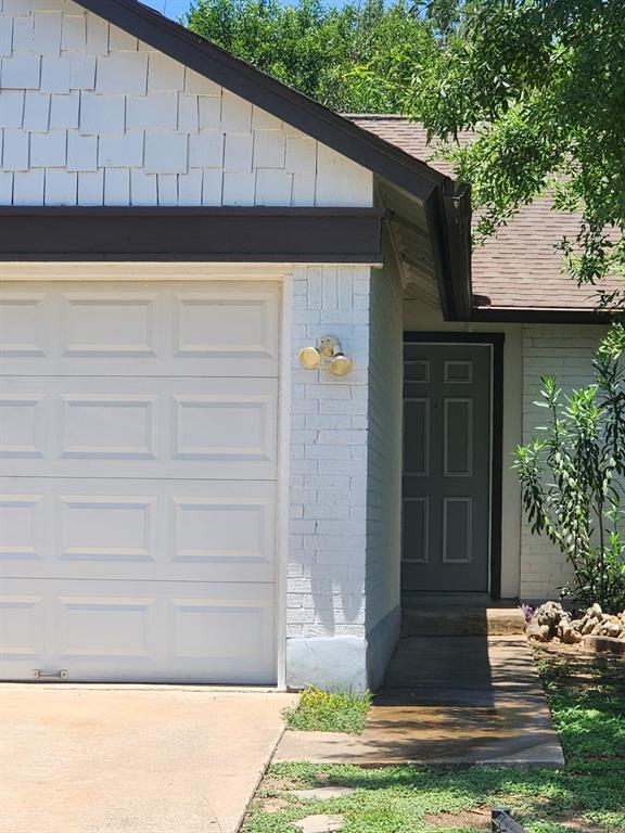 Foto principal - 11306 Walnut Ridge Dr