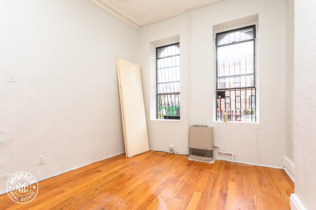 Building Photo - 1254 Decatur St