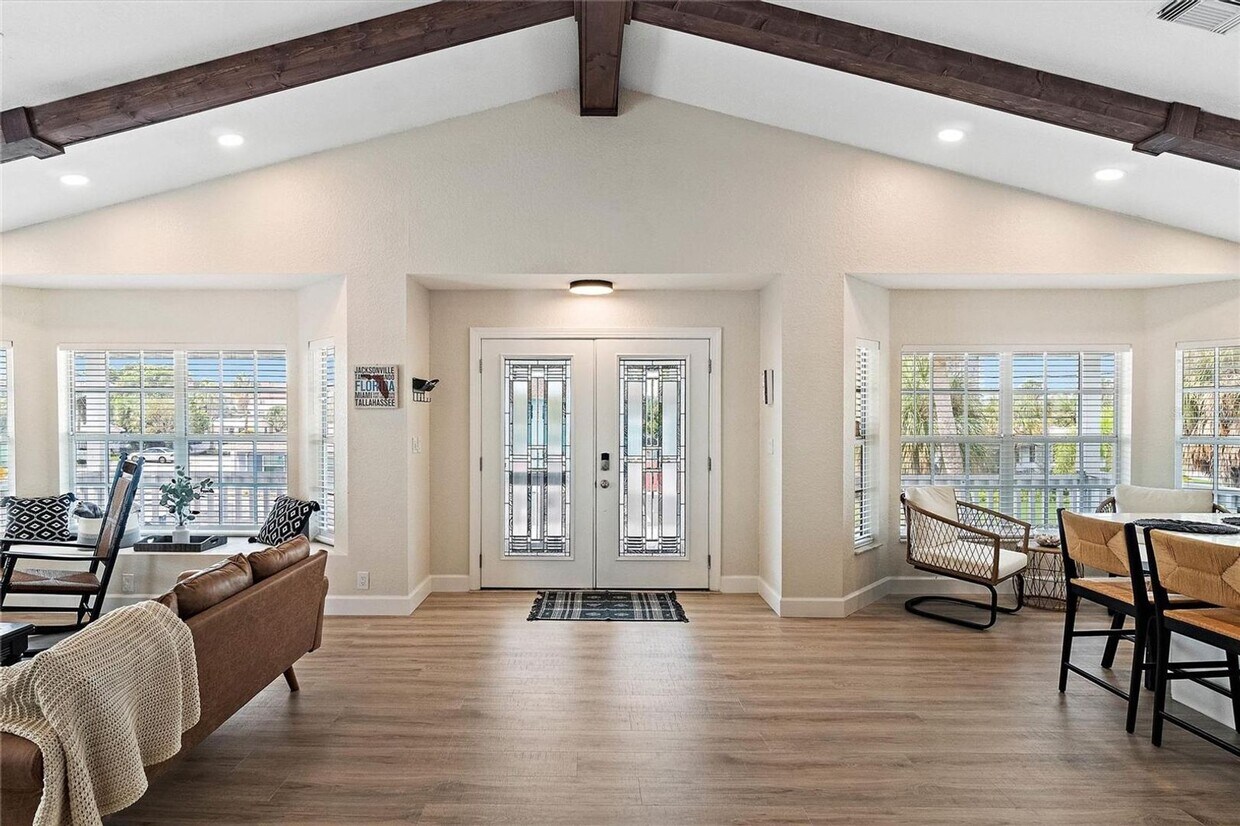 Primary Photo - Immaculately remodeled Key West style home...