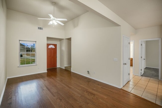 Building Photo - Great Duplex in Riverwalk Farms