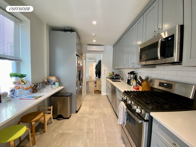 Building Photo - 257A Brooklyn Ave