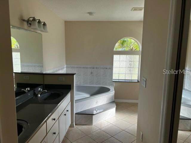 Building Photo - 37 Pritchard Dr