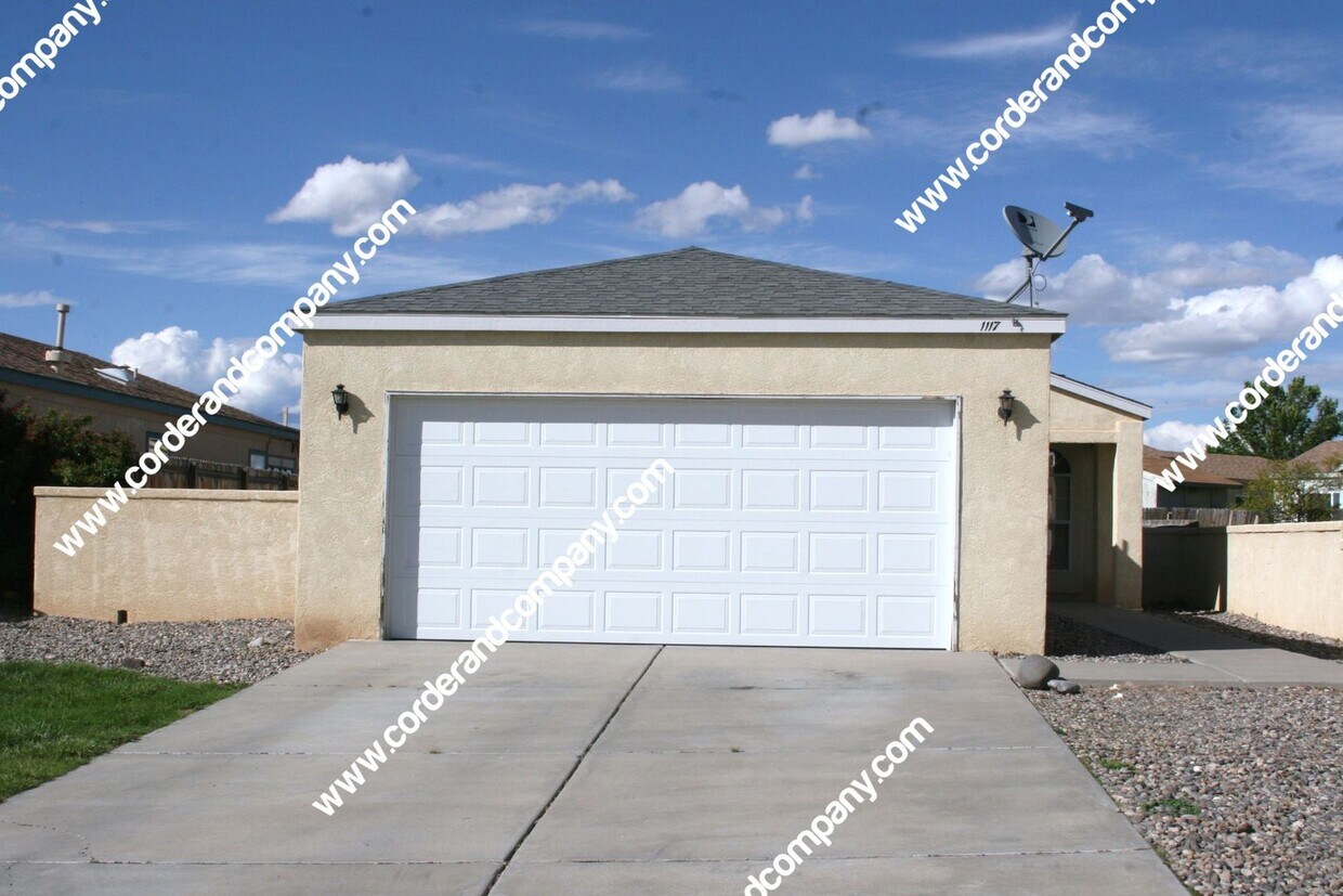Foto principal - Nice 3 Bedroom, 2 Bathroom, 2 Car Garage a...