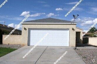 Building Photo - 1117 Sand Dune Rd NE