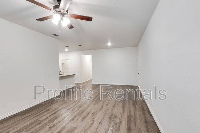 Building Photo - 3505 Abraham Dr