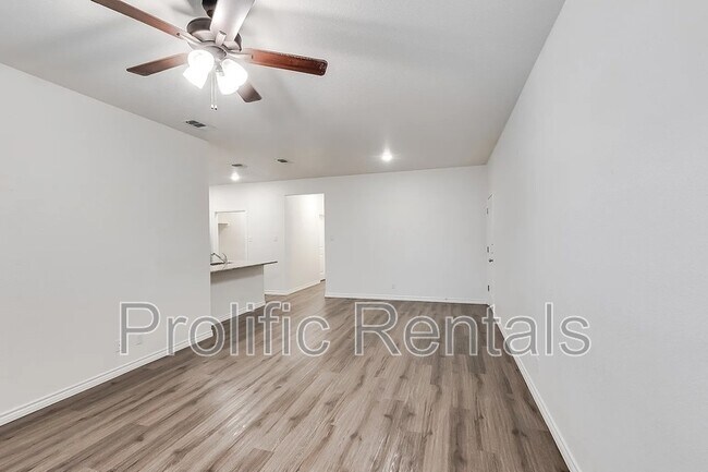 Foto del edificio - 3505 Abraham Dr